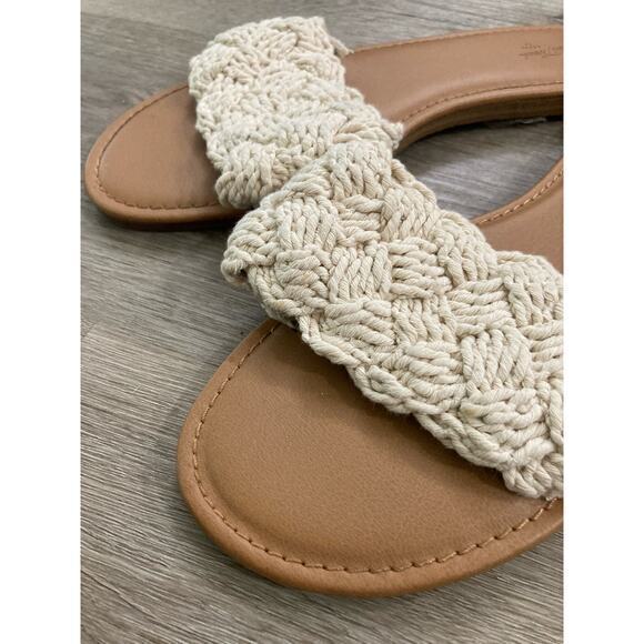 Universal Thread Women's Rosie Woven Slide Sandals Beige Size 8 Casual Spring - Picture 7 of 11